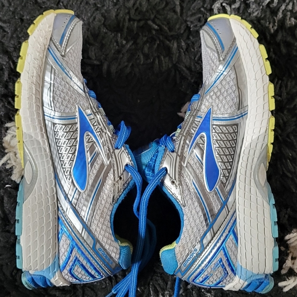 Brooks Adrenaline GTS 15 - Picture 8 of 10